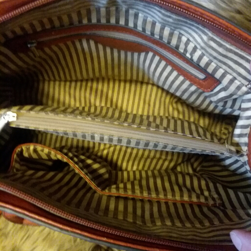 Purse - Picture 5 of 10